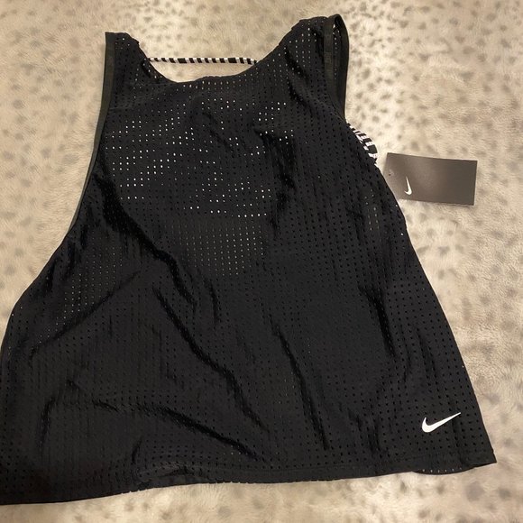 Nike Sport Convertible Layered Tankini Top - Picture 4 of 5